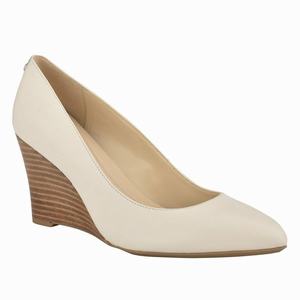 Nine West Cal 9x9 Pumps Beige Nederland | EMV-915280